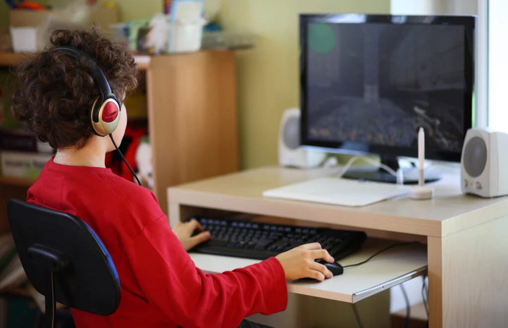 Come scegleire la scrivania da gaming dimensioni